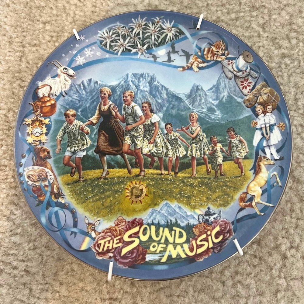 THE BRADFORD EXCHANGE Sound of Music Plate